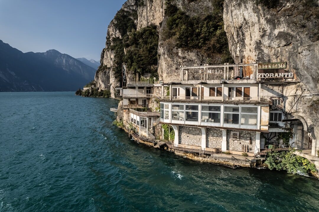 celebrity villa in italy
